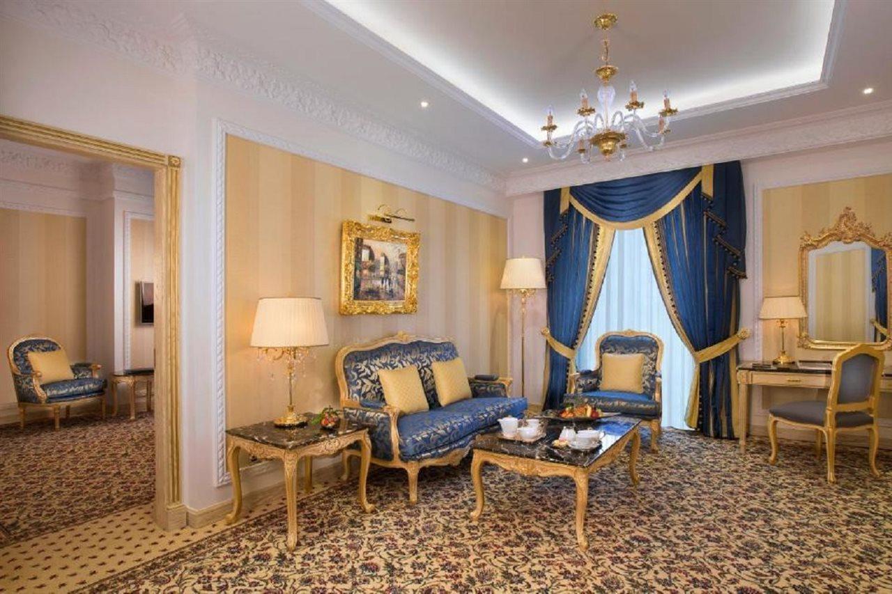 Royal Rose Abu Dhabi, A Curio Collection By Hilton Affiliated Hotel Exterior photo A suite at the Four Seasons Hotel, Istanbul