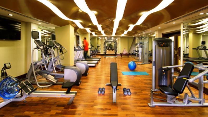 Royal Rose Abu Dhabi, A Curio Collection By Hilton Affiliated Hotel Exterior photo A gym at a hotel