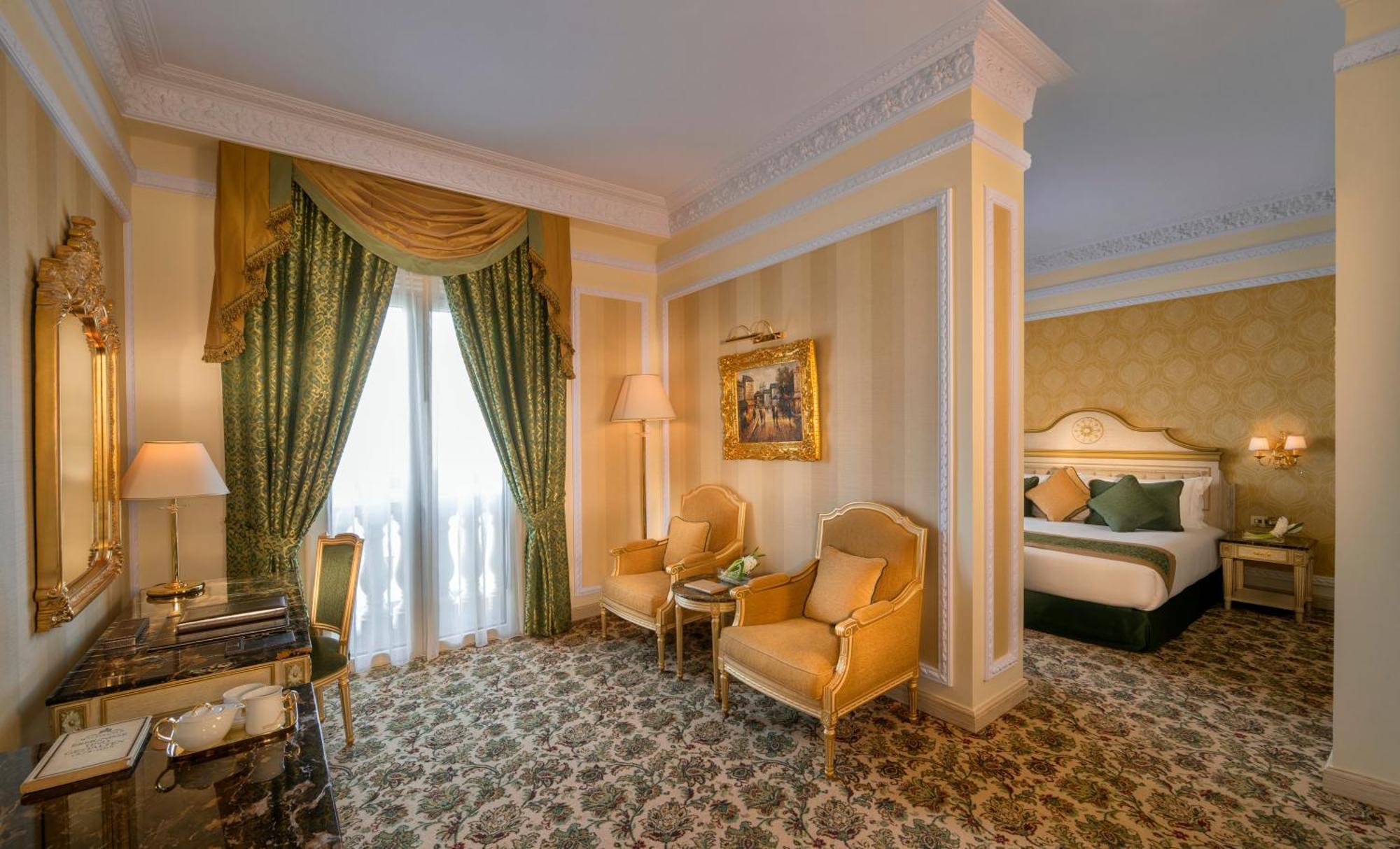 Royal Rose Abu Dhabi, A Curio Collection By Hilton Affiliated Hotel Exterior photo A suite at the hotel